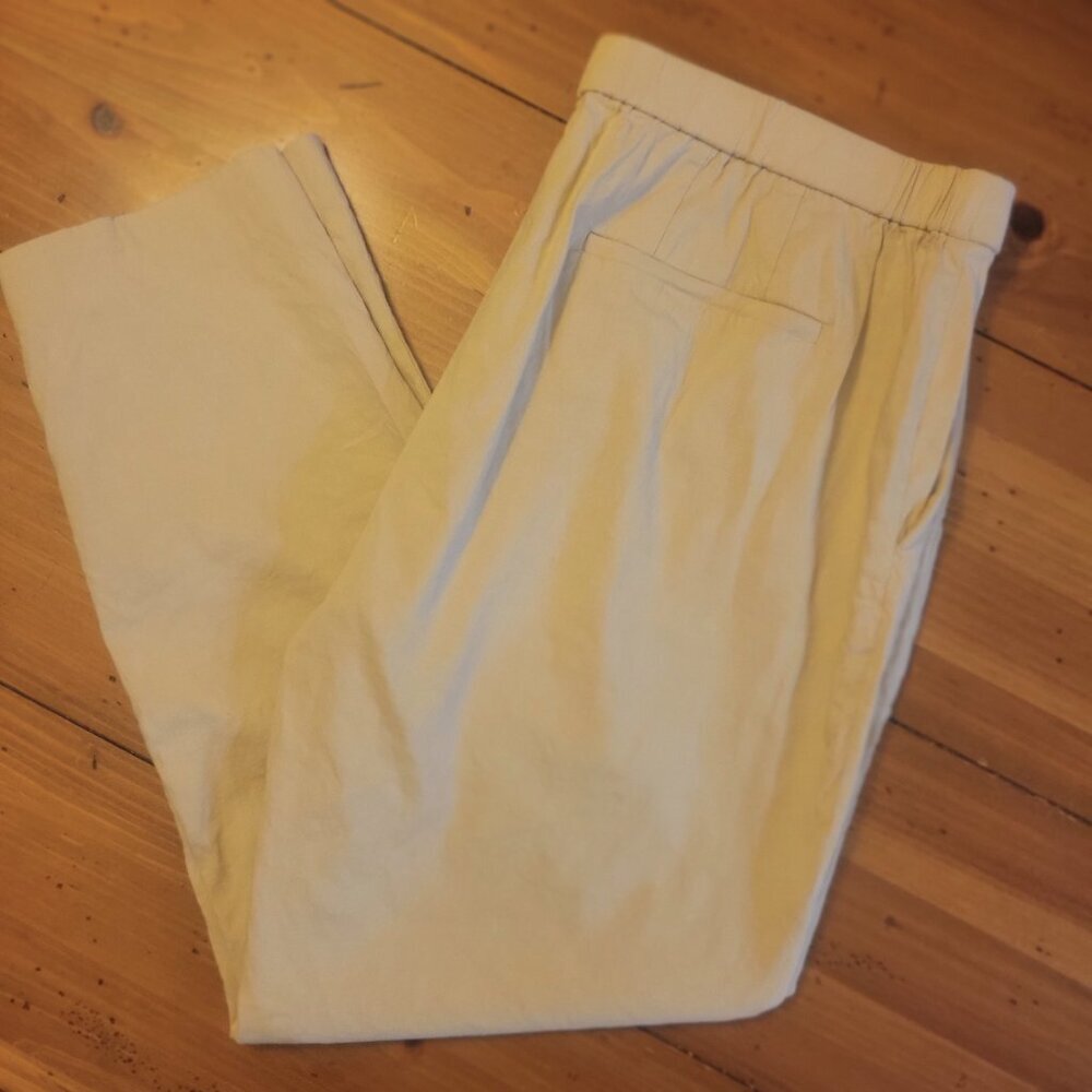 THEORY Treeca Pull-On Pant in Admiral Crepe - Color "Rice", Ankle - Size L - Picture 9 of 11